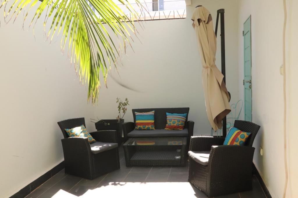 Residence Marie France Mendy Toubab Dialaw Exterior photo