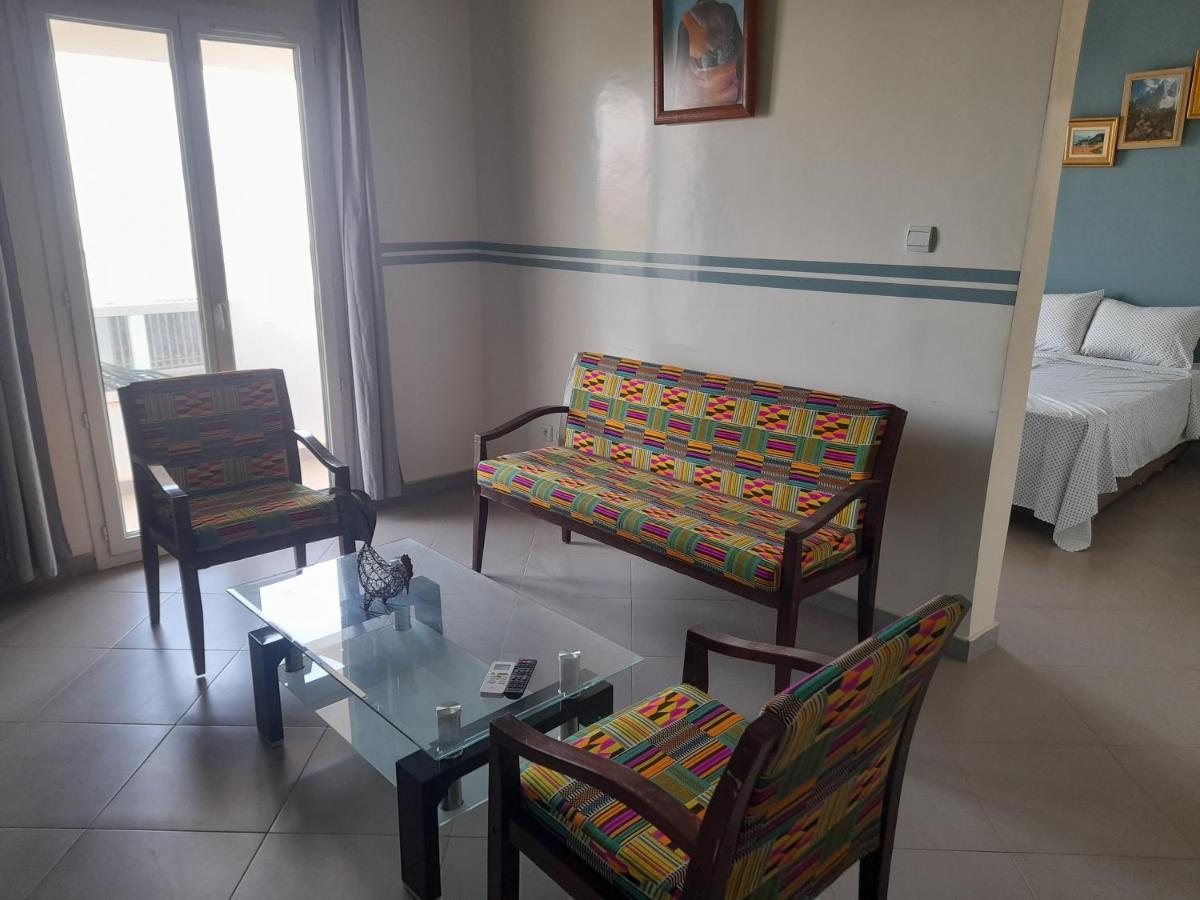 Residence Marie France Mendy Toubab Dialaw Exterior photo