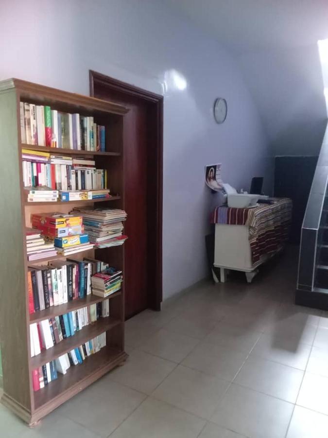 Residence Marie France Mendy Toubab Dialaw Exterior photo