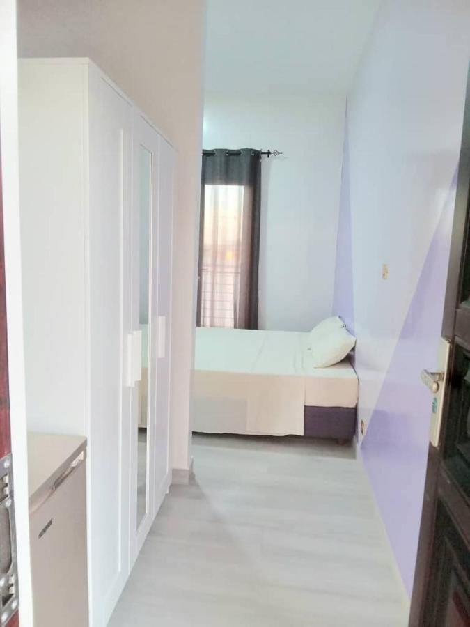 Residence Marie France Mendy Toubab Dialaw Exterior photo
